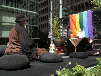 Blanche on floating zendo