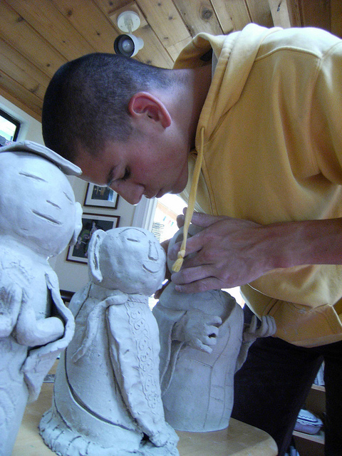 Sculpting Jizo statues
